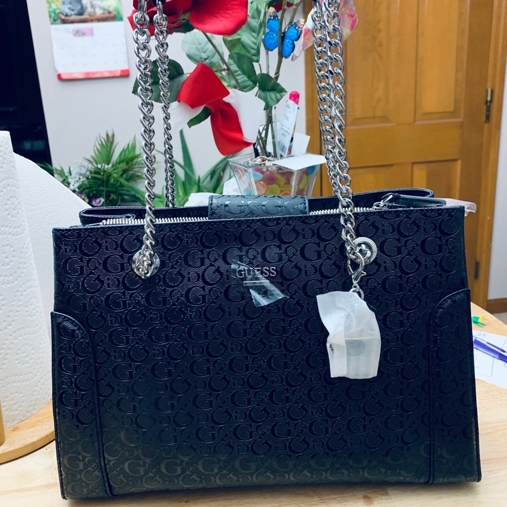 Guess handbag 👜 new